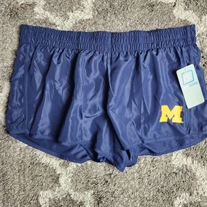 NWT Women's Michigan Shorts Size 1X/16W
